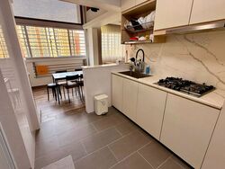 Blk 858 Tampines Avenue 5 (Tampines), HDB Executive #594528701